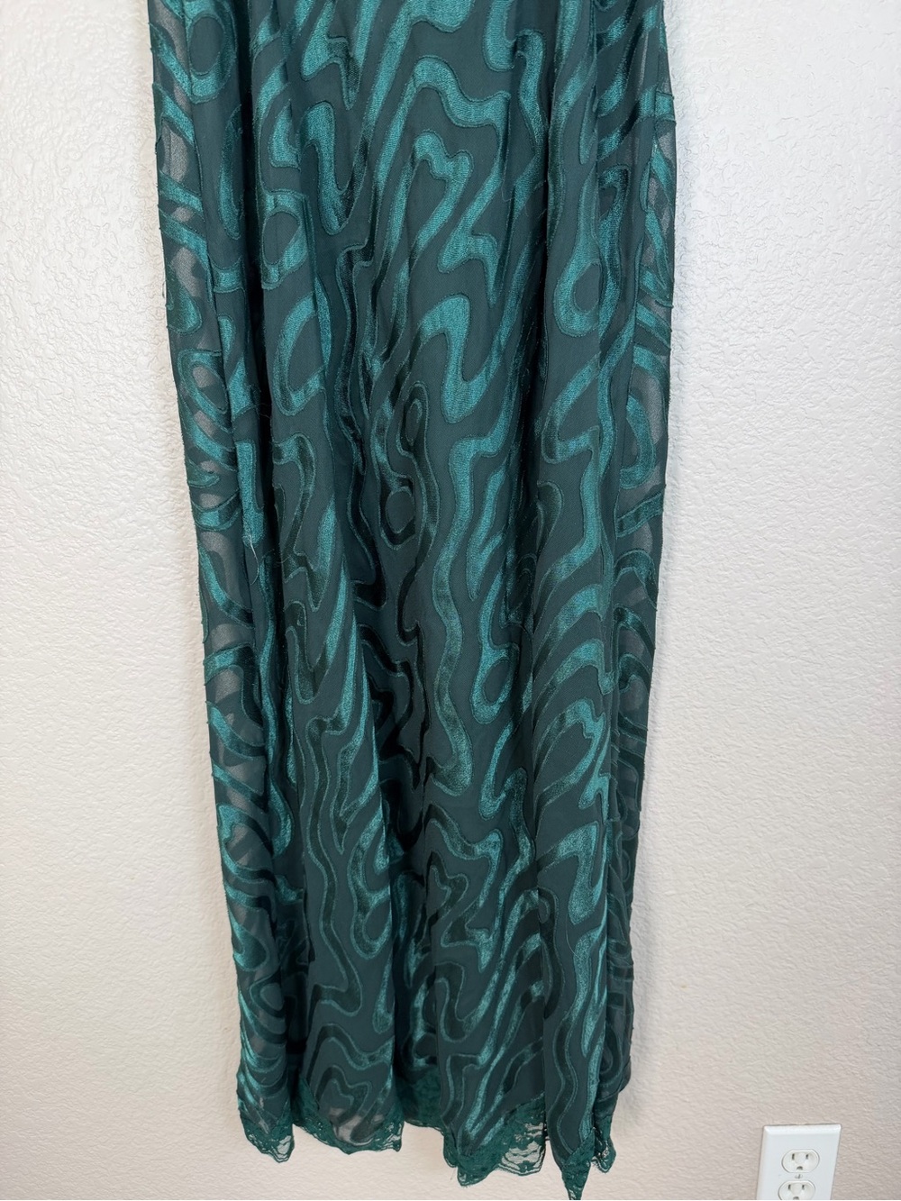 Vintage Victoria’s Secret Green Velvet Burnout Maxi Slip Nightgown 90’s Large - Picture 11 of 13
